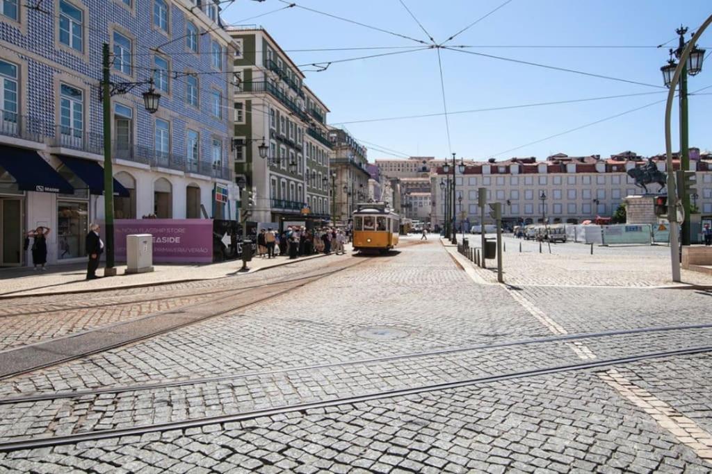 Magnificent Historical City Centre Apart With Terrace Lisboa Dış mekan fotoğraf